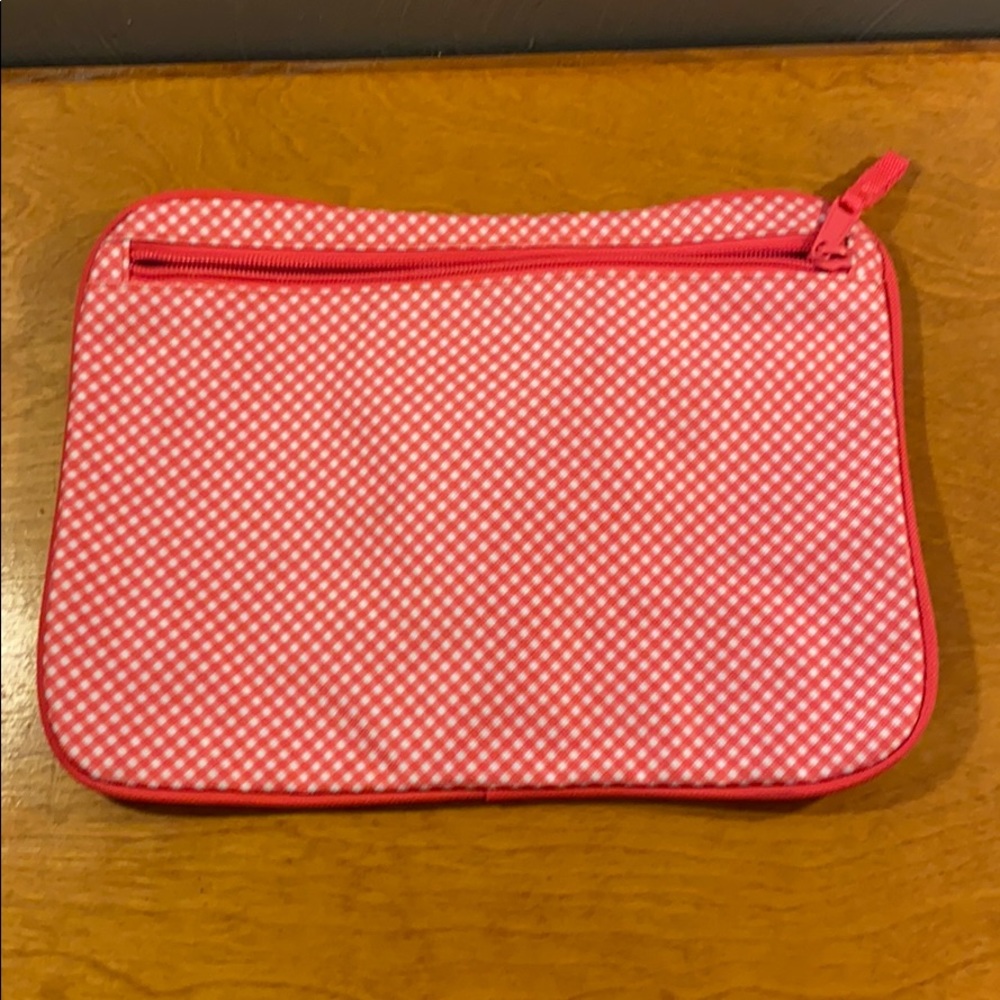 Pocket-A-Tote.